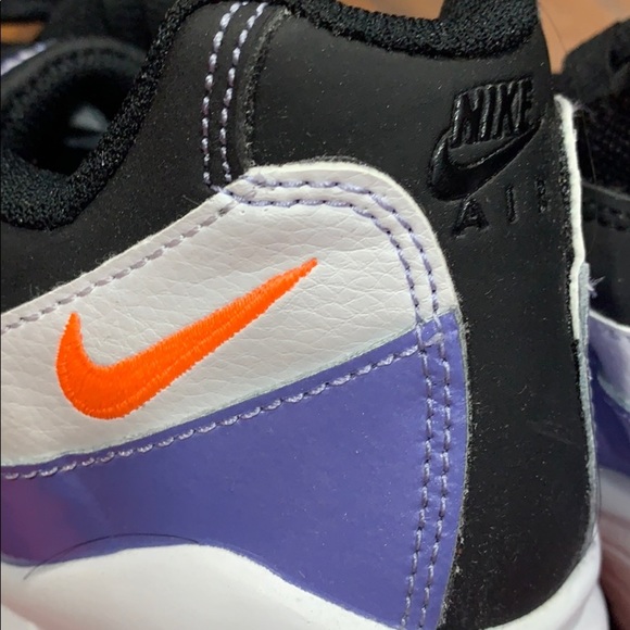 • NIKE AIR MAX ‘95 LE WMNS Black/Total Orange - Picture 14 of 16